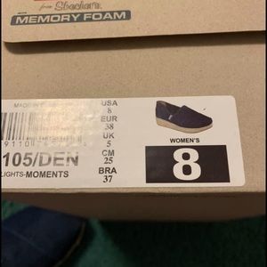 (New) Bob’s Denim Shoes  Size 8